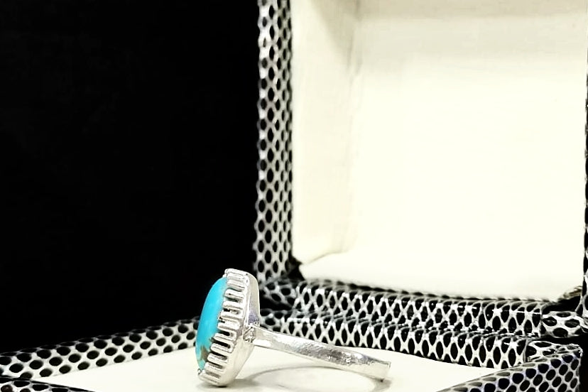 Irani Ferozađź’™ - Handmade Ladies Silver Ring
