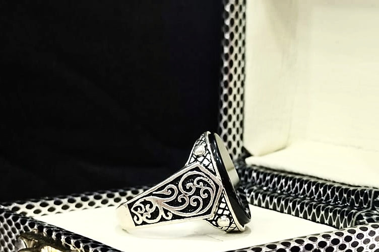 Rich Black♟ - Turkish Silver Ring